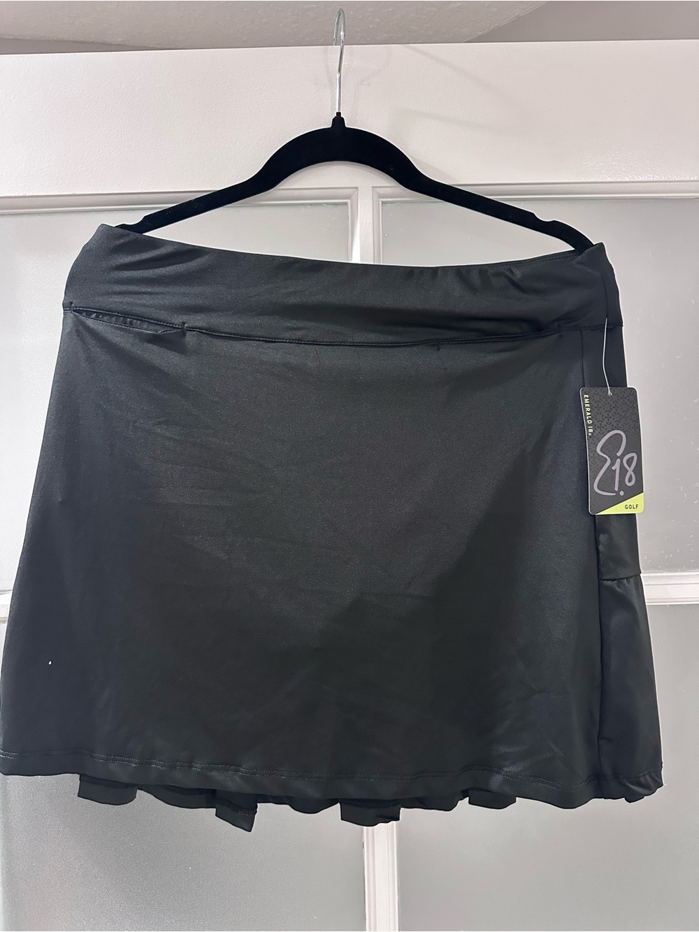 NWT Emerald 18 Black Golf Skort Pleated Athletic Skirt Women’s M